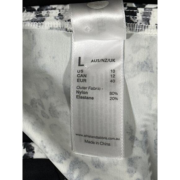 Affriel & Tabbris Rash Guard Swim Top Short Sleeve Black White Animal Print 10 - Picture 8 of 9